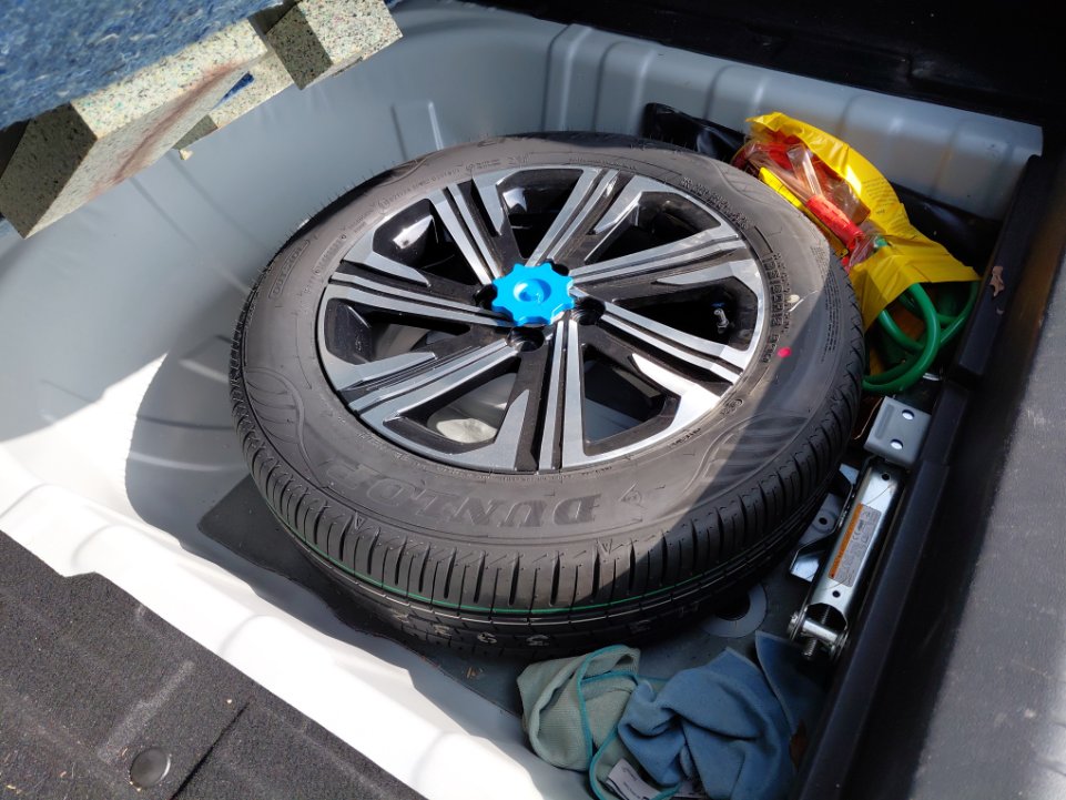 تويوتا يارس Y PLUS 2024 image