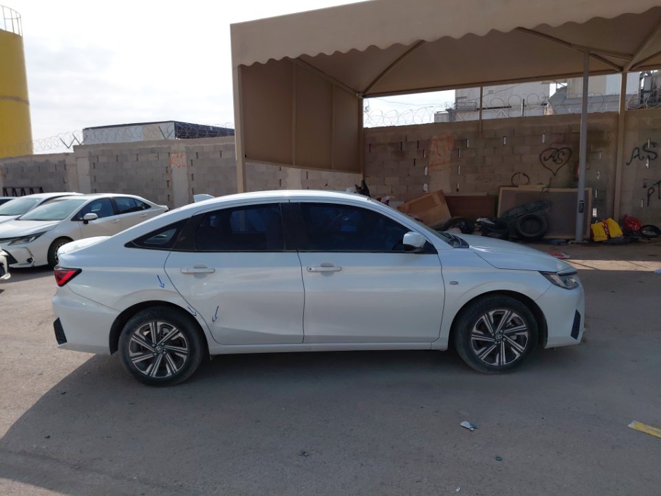 تويوتا يارس Y PLUS 2024 image