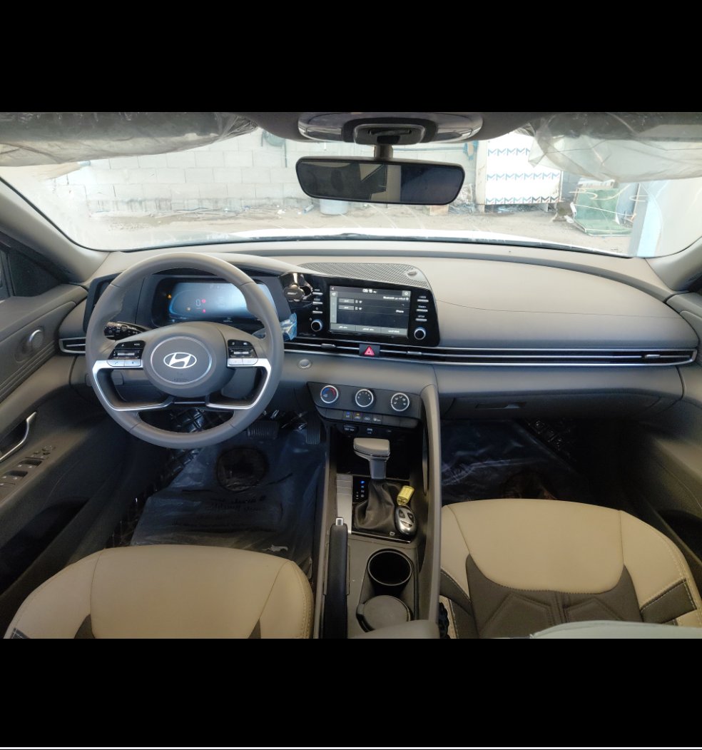 Hyundai Elantra  2024 image