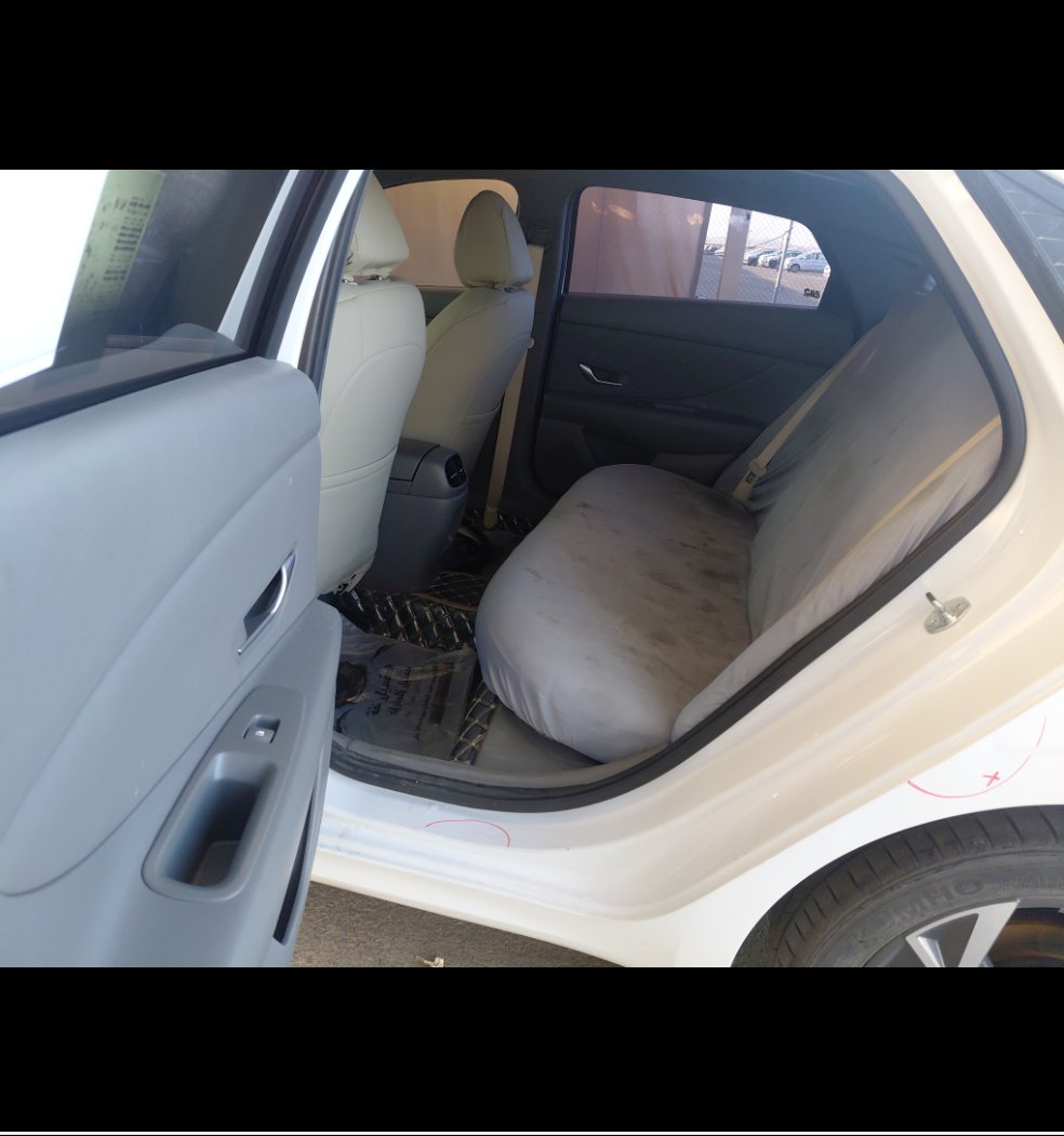 Hyundai Elantra  2024 image