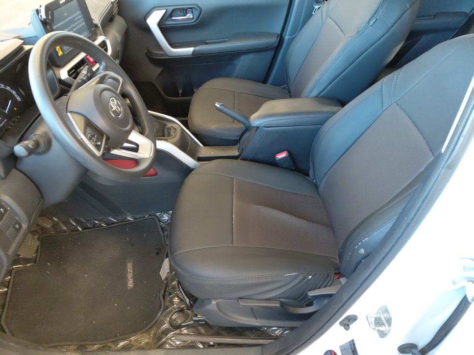 Toyota RAIZE XLE  2024 image