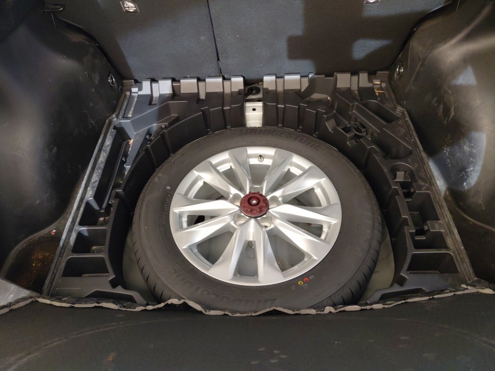 تويوتا كورولا كروس XLE HEV 2024 image