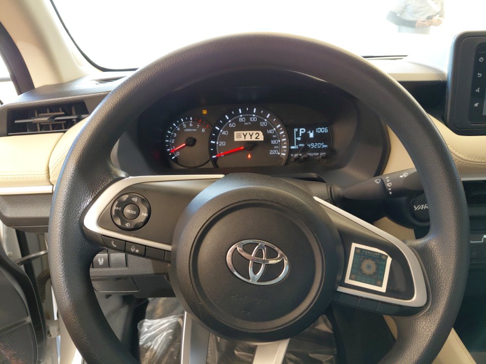 تويوتا يارس Y 2024 image