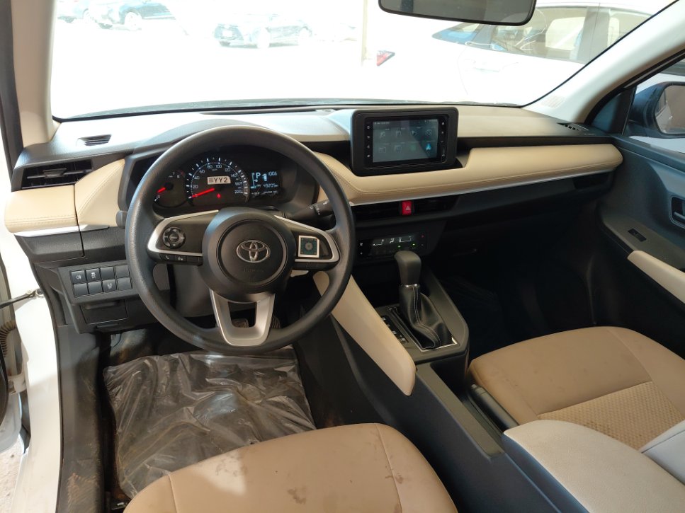 تويوتا يارس Y 2024 image