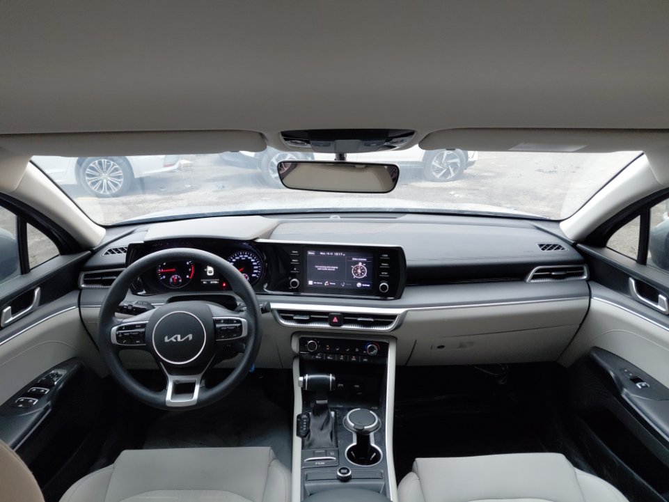 كيا K5 LX 2022 image