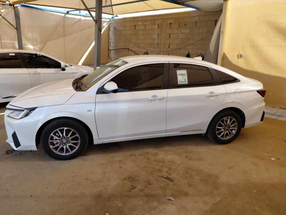 تويوتا يارس Y 2024 image