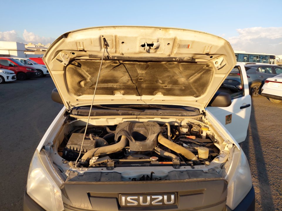 ايسوزو ديماكس 2x4 2021 image