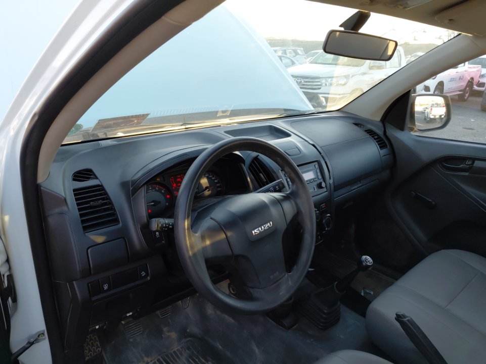 ايسوزو ديماكس 2x4 2021 image