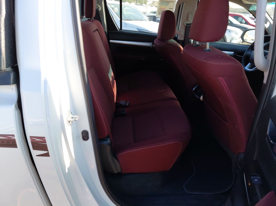 تويوتا هايلكس S-GLX 4x4  2023 image