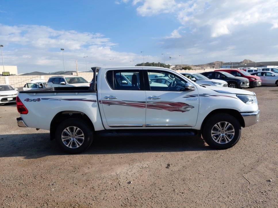 تويوتا هايلكس S-GLX 4x4  2023 image