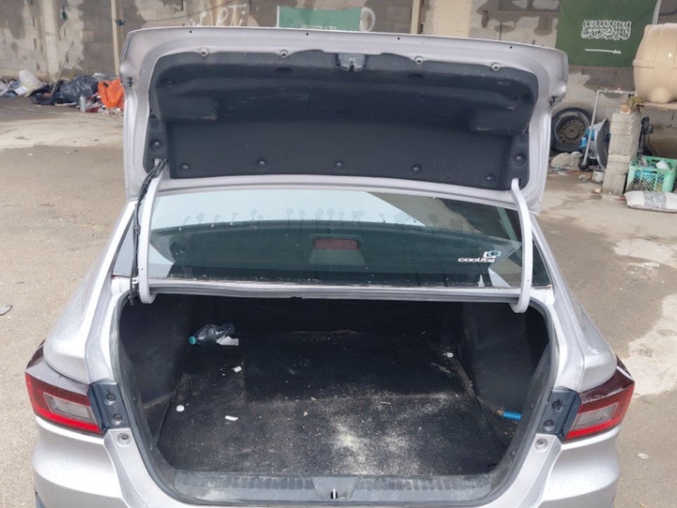 تويوتا يارس Y 2023 image