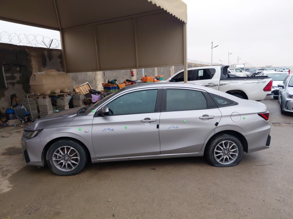 تويوتا يارس Y 2023 image