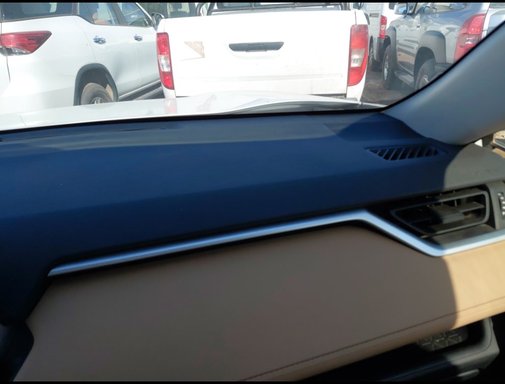 Toyota RAV4  2023 image