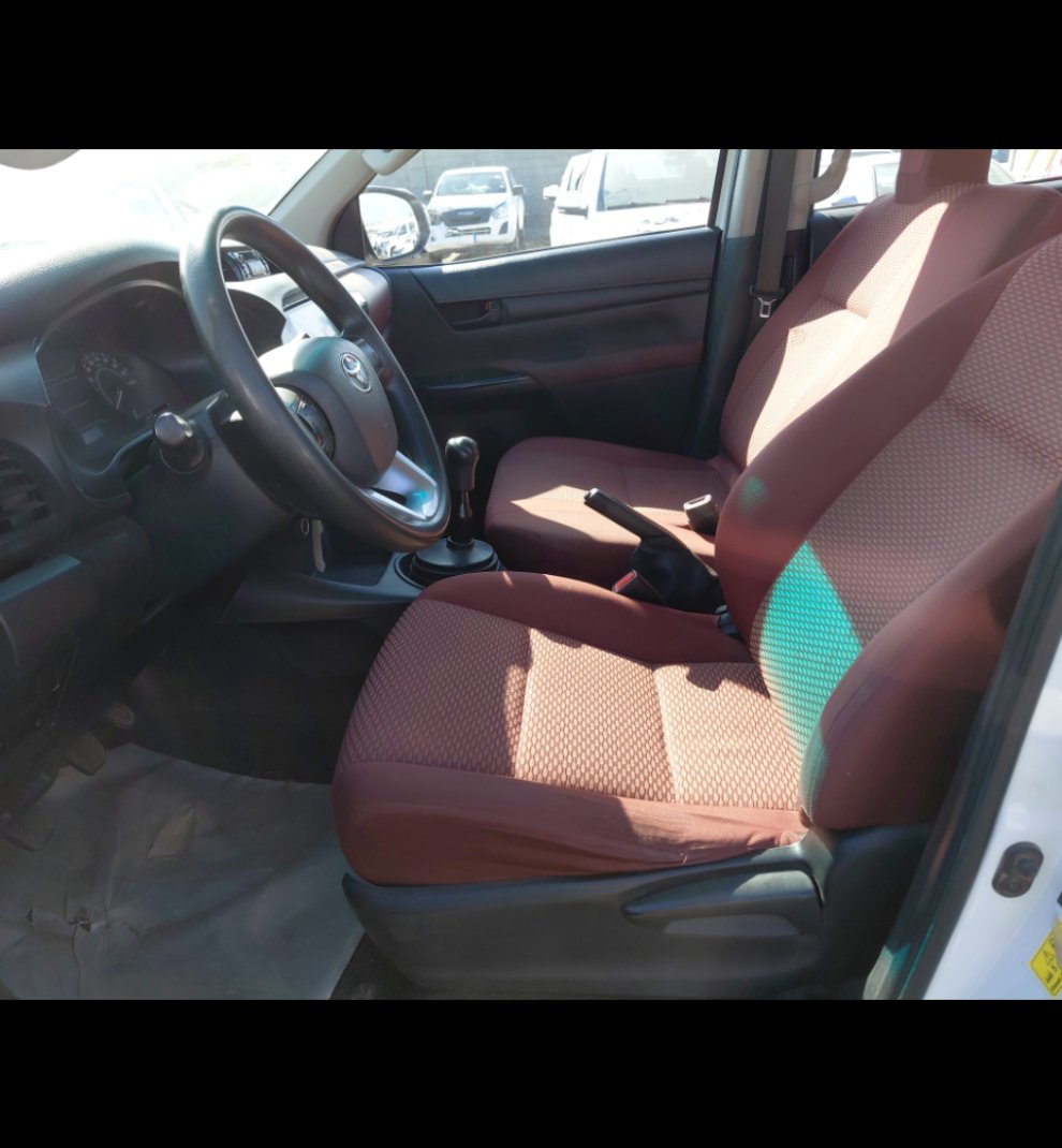 Toyota Hilux 4x4 2024 image