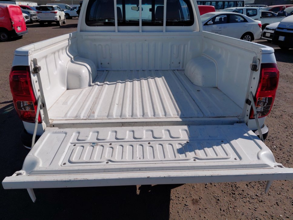 Toyota Hilux 4x4 2023 image