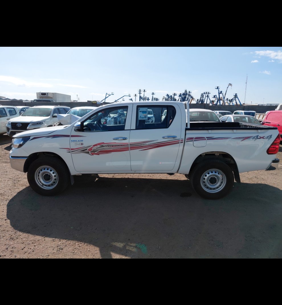 Toyota Hilux 4x4 2024 image