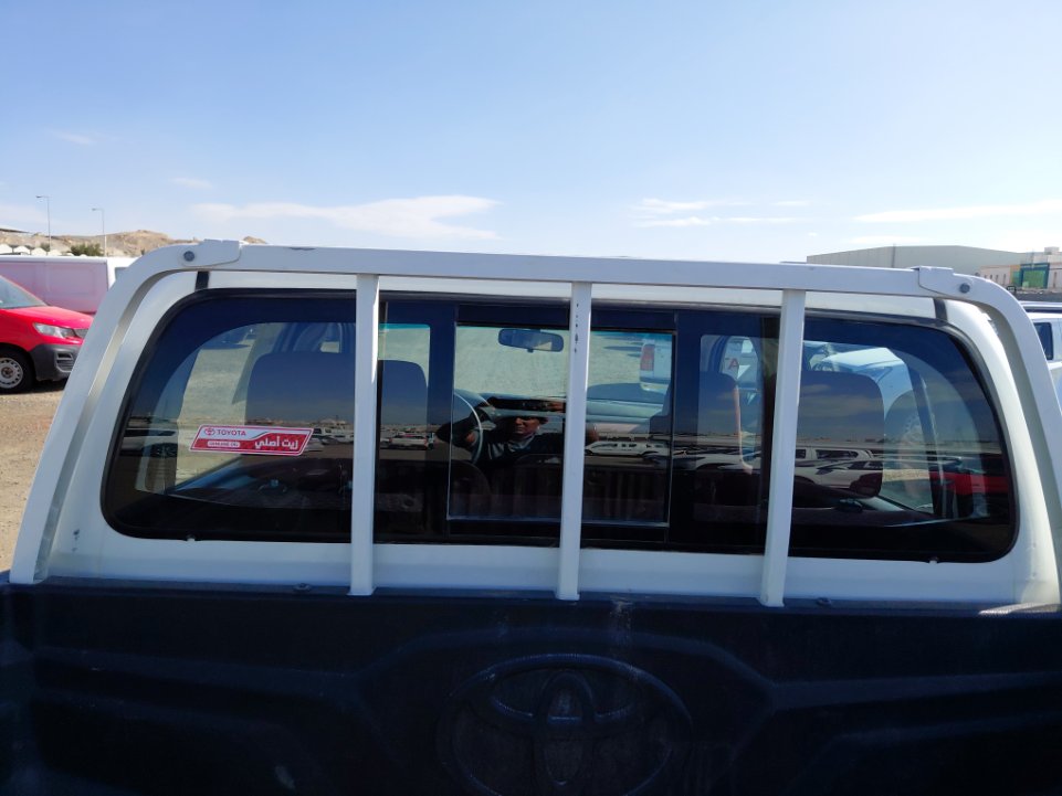 Toyota Hilux 4x4 2024 image