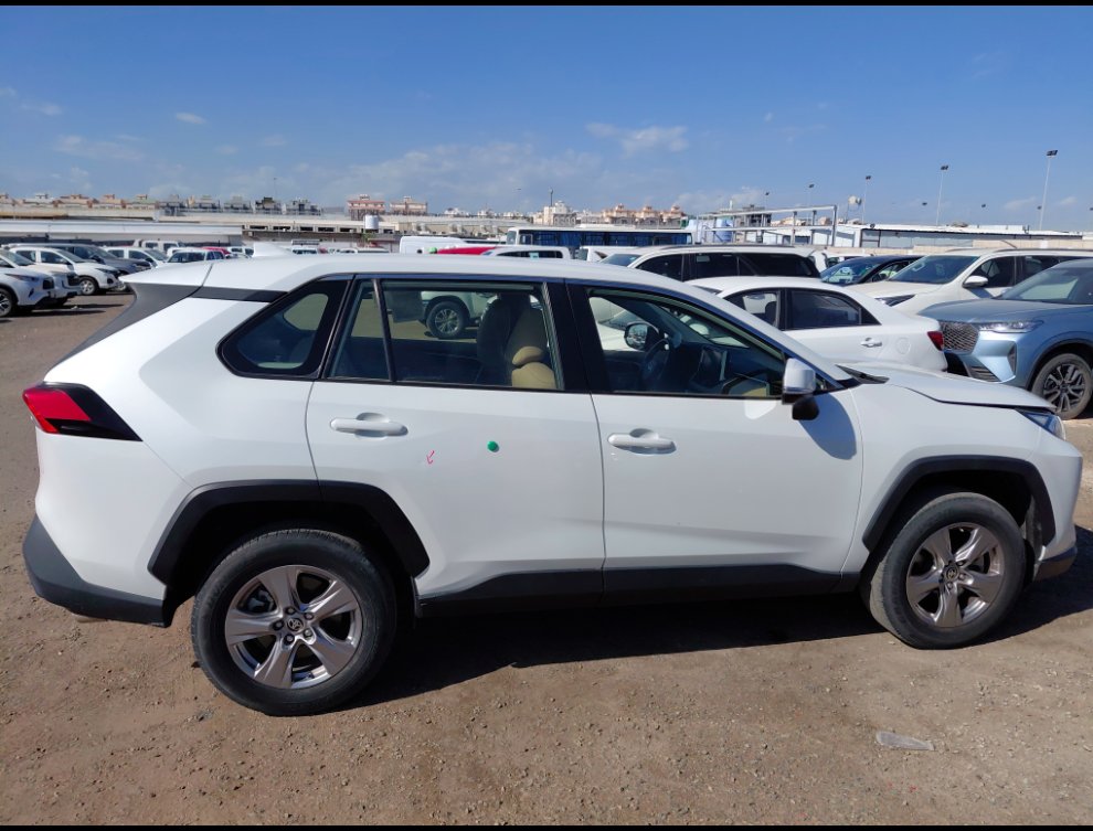 Toyota RAV4  2023 image
