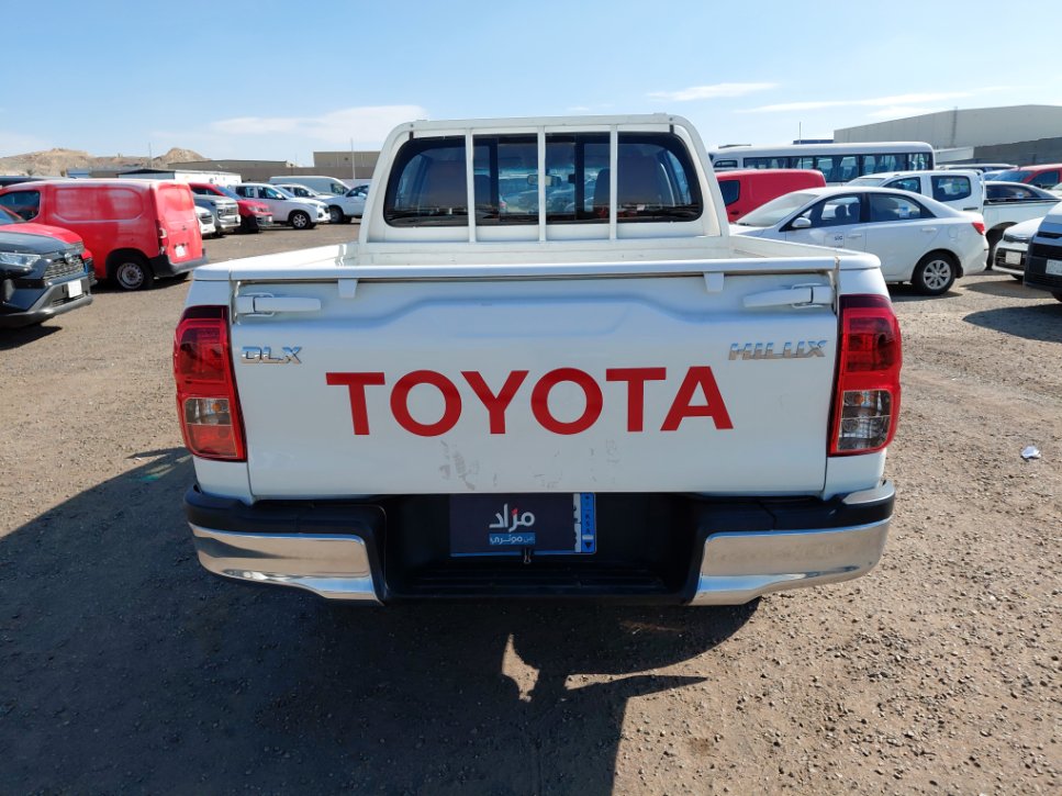 Toyota Hilux 4x4 2023 image