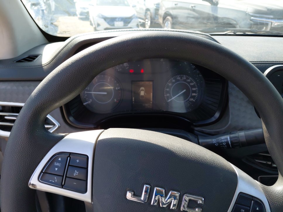 جا ام سي فيجوس تالف 2023 image