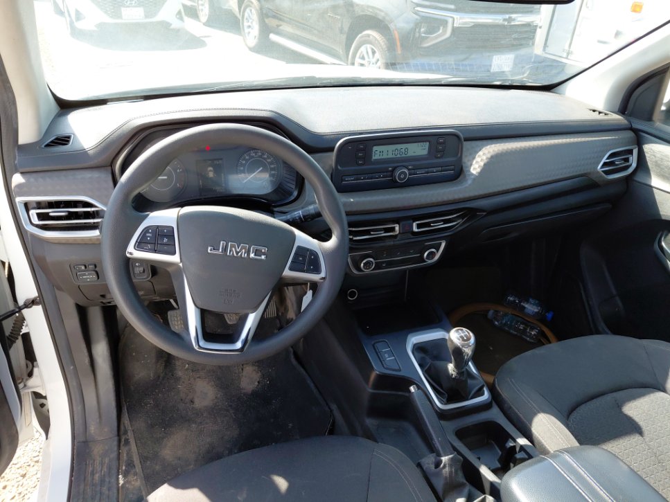 جا ام سي فيجوس تالف 2023 image