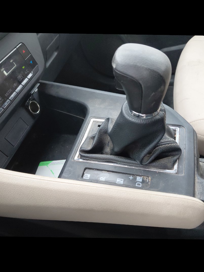 تويوتا يارس Y 2023 image