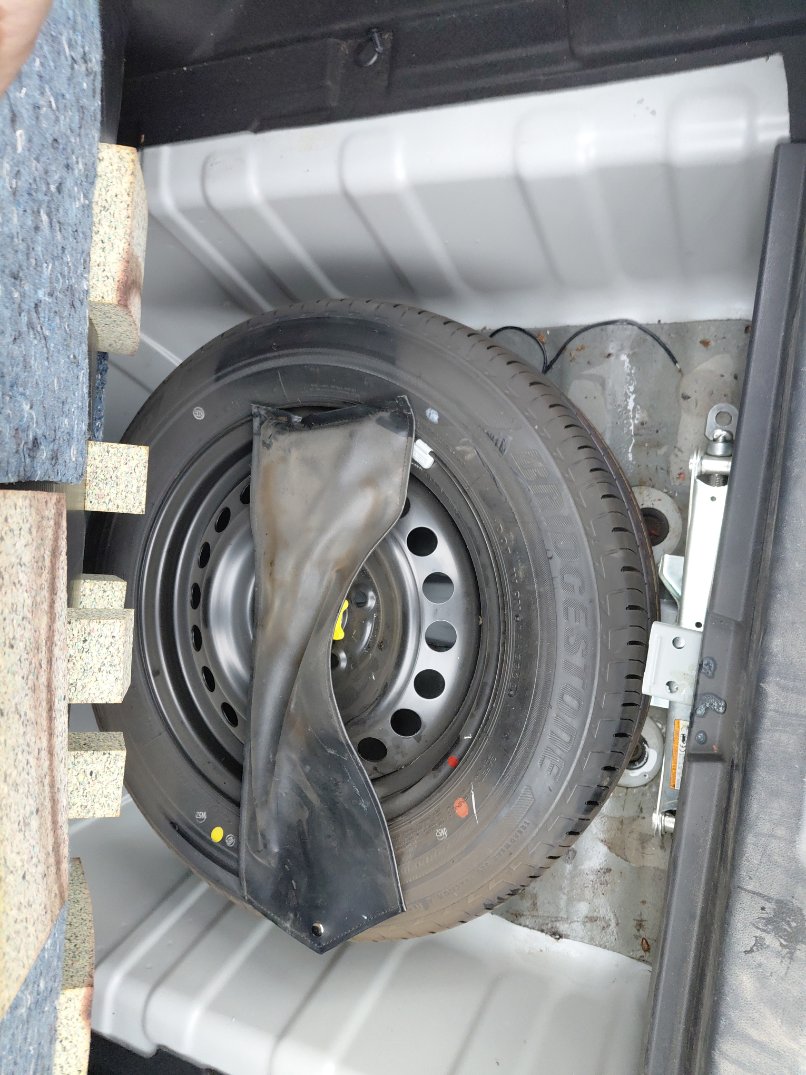 تويوتا يارس Y 2023 image