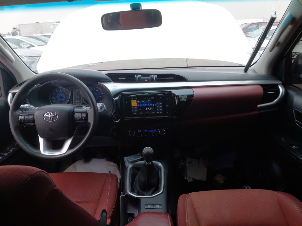 Toyota Hilux S - GLX - 4X4 2018 image