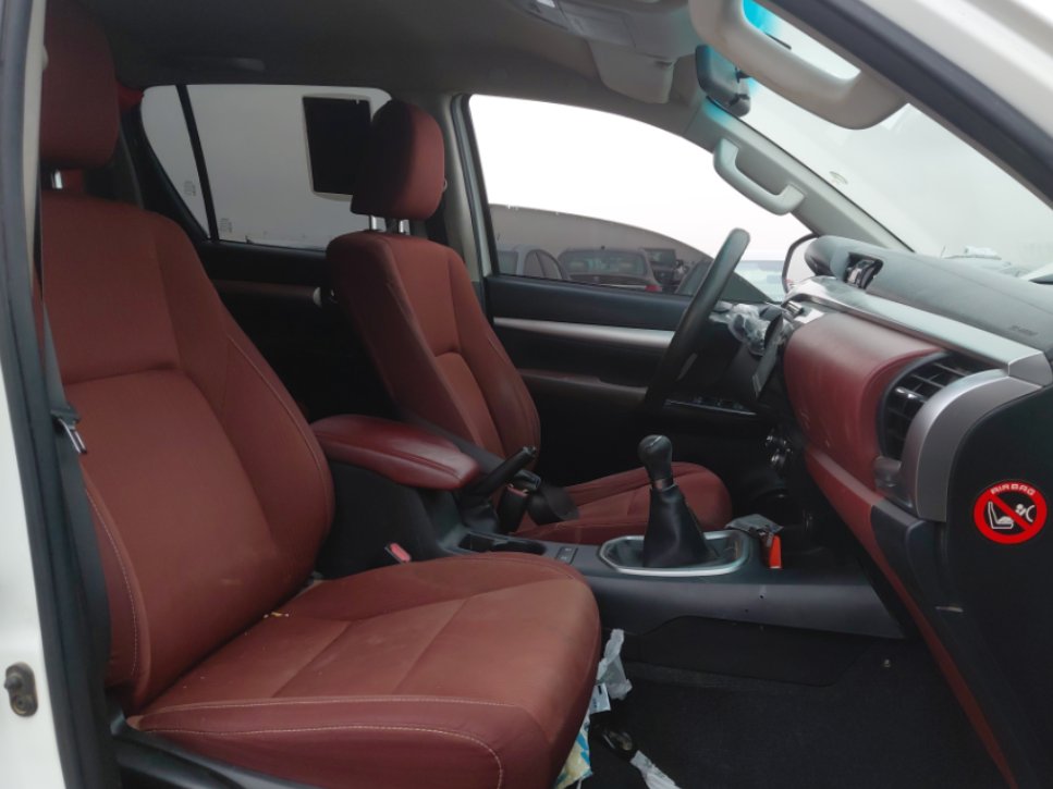 Toyota Hilux S - GLX - 4X4 2018 image