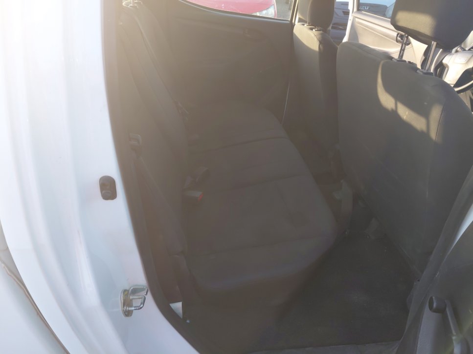 ايسوزو ديماكس 2x4 2022 image