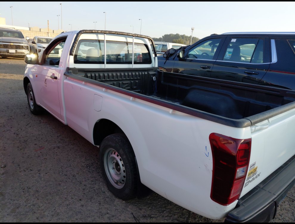 ايسوزو ديماكس 2X4 2021 image