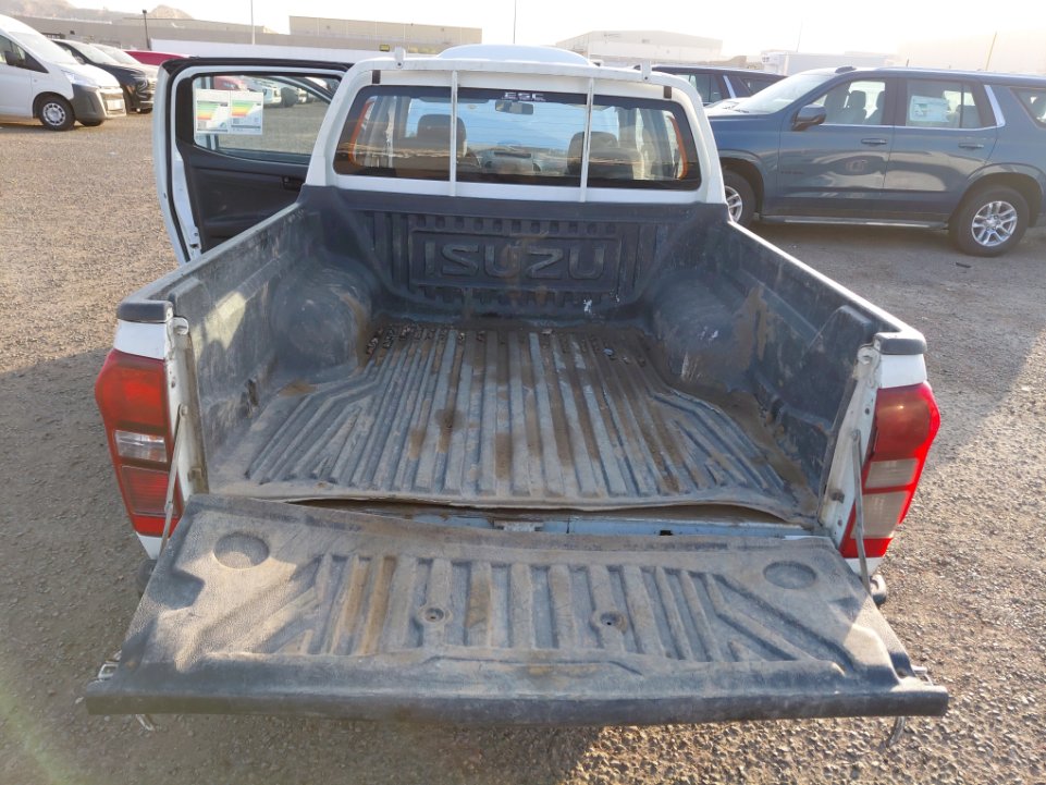 ايسوزو ديماكس 2X4 2022 image