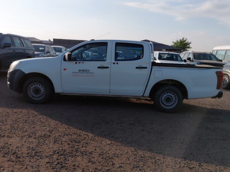 ايسوزو ديماكس 2X4 2022 image