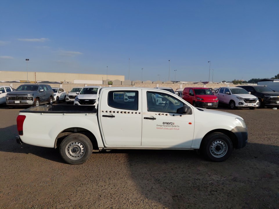 ايسوزو ديماكس 2X4 2022 image