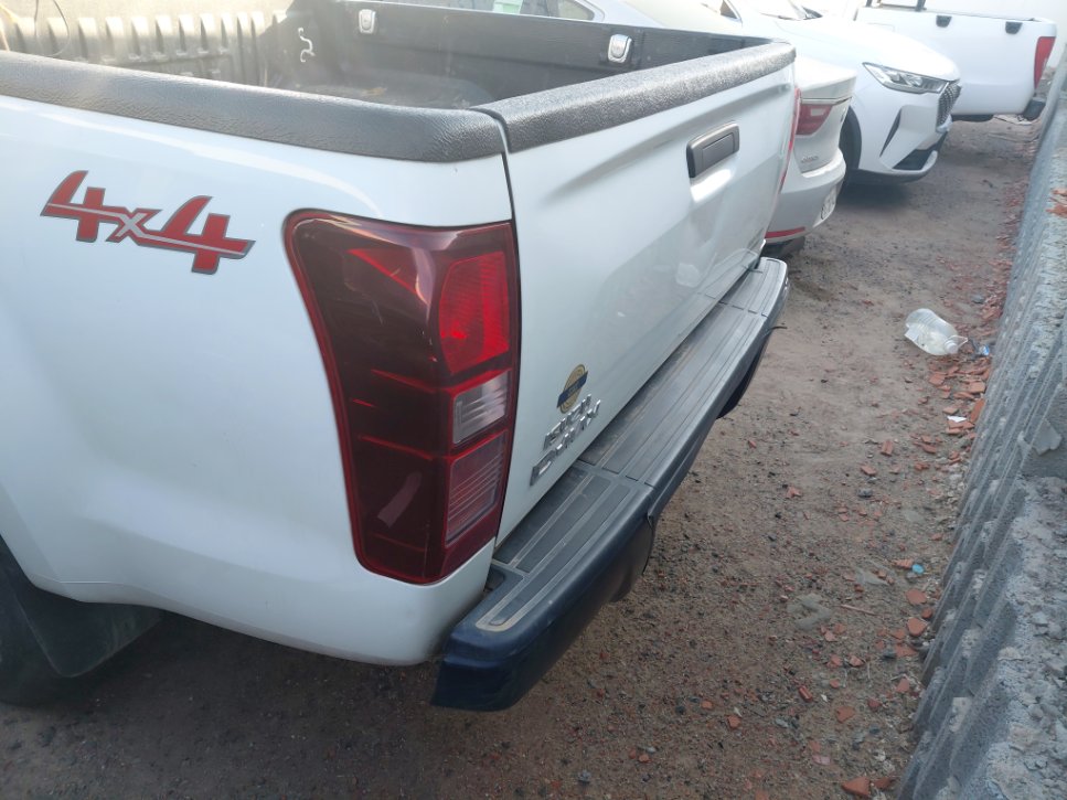 ايسوزو ديماكس  2022 image