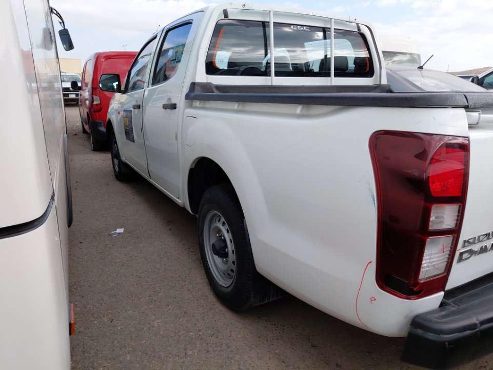 ايسوزو ديماكس  2021 image