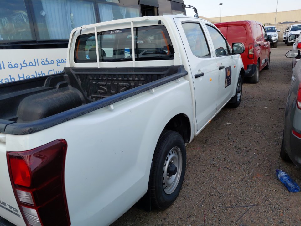 ايسوزو ديماكس  2021 image