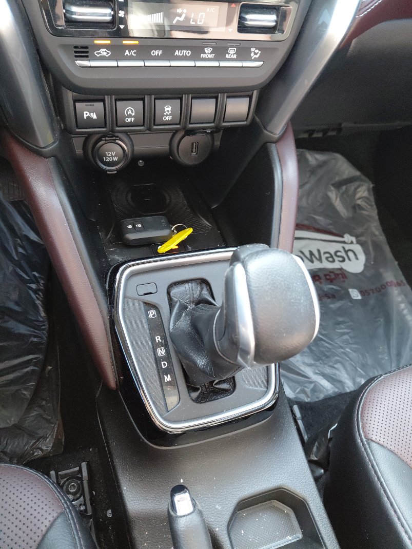 تويوتا اوربان كروز GLX 2024 image