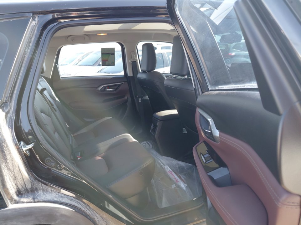 تويوتا اوربان كروز GLX 2024 image