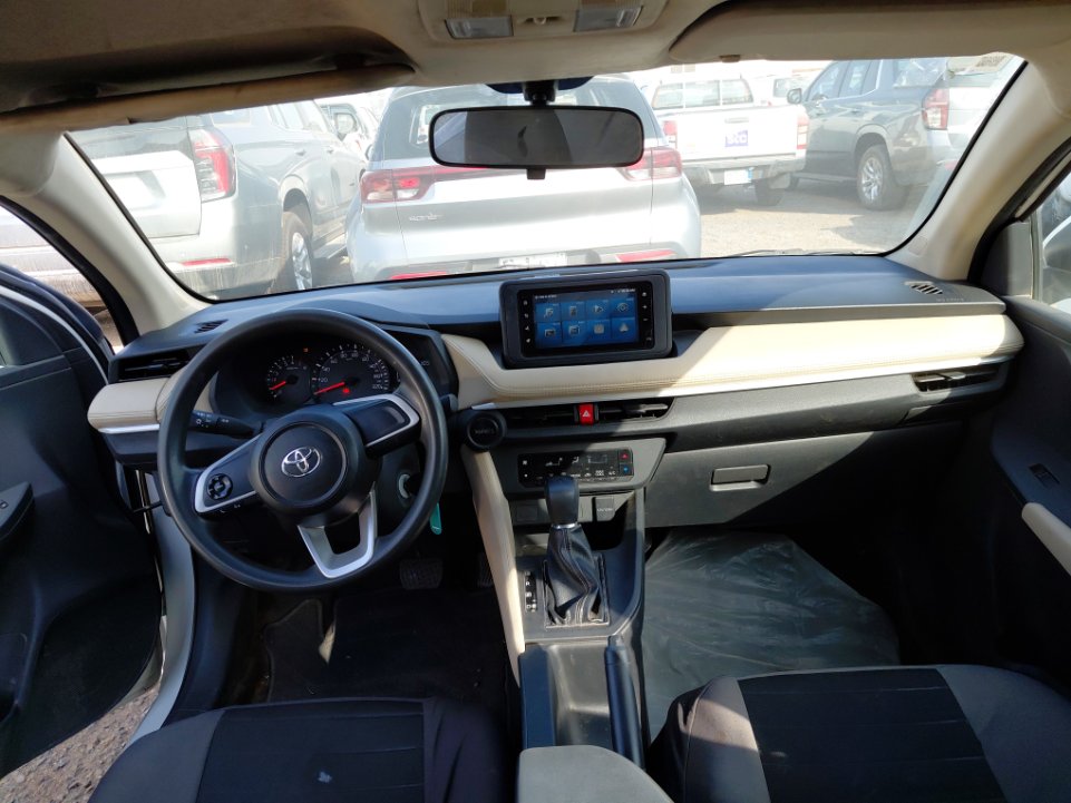 تويوتا يارس  2023 image