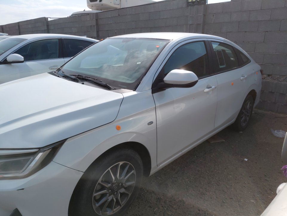 تويوتا يارس  2023 image