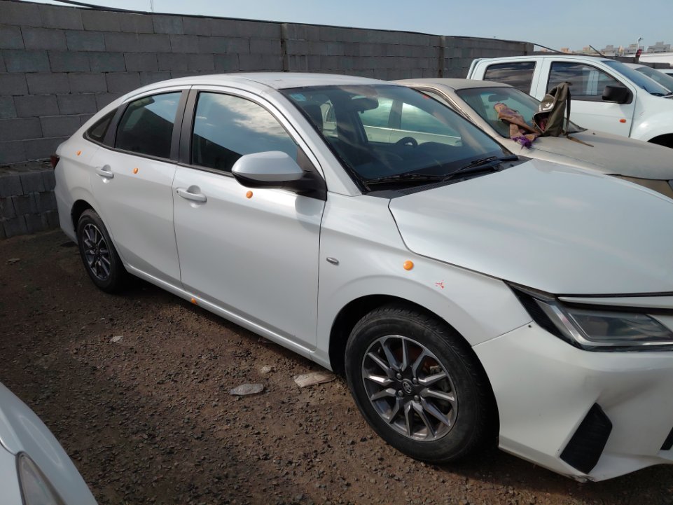 تويوتا يارس  2023 image