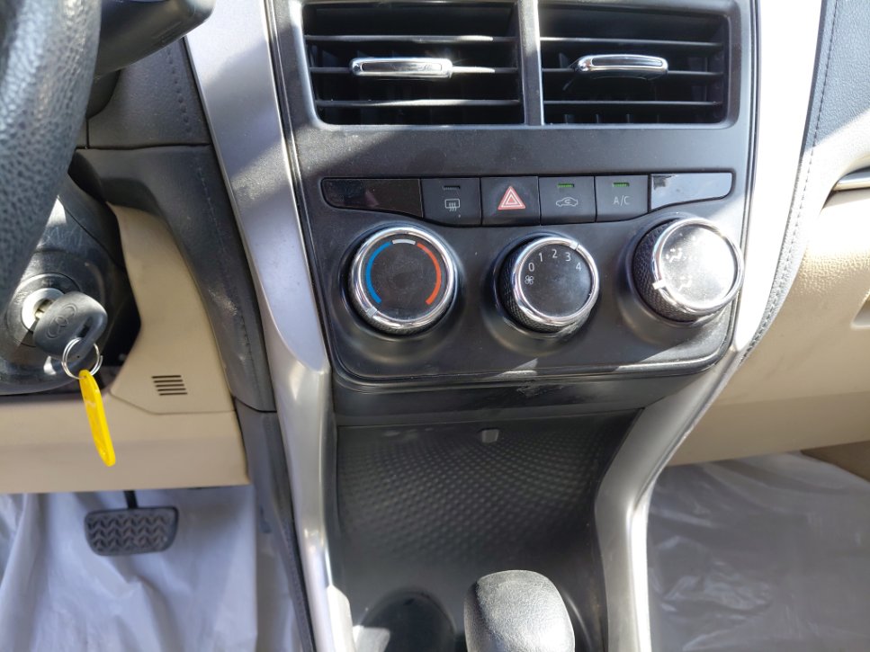 تويوتا يارس Y 2019 image