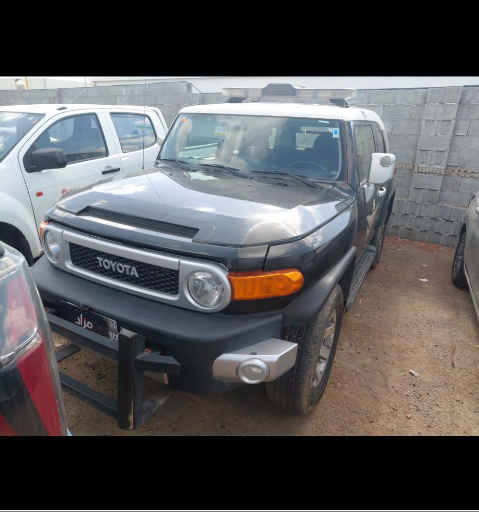 تويوتا إف جي كروزر  2023