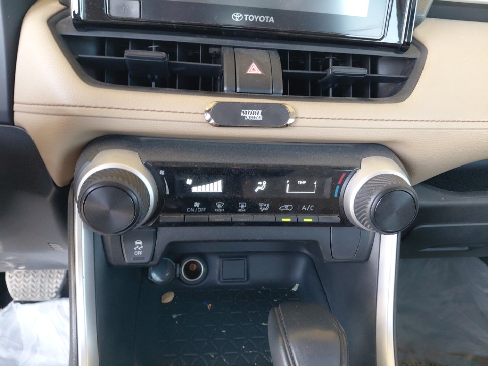 تويوتا راف فور  LE   2021 image