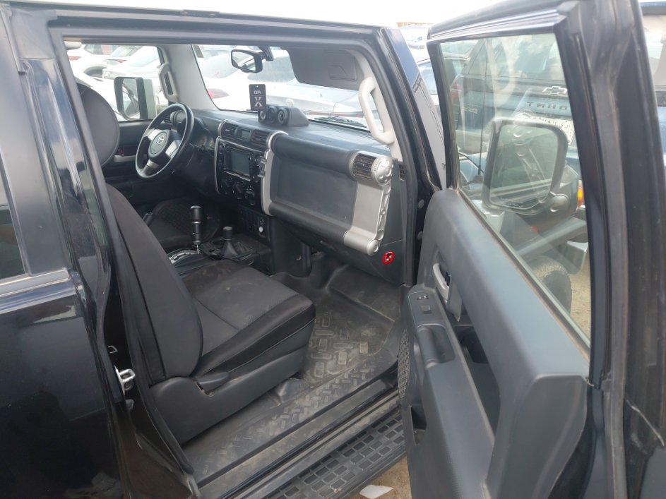 Toyota FJ Cruiser  2023 image