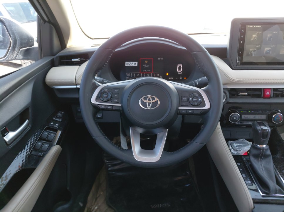 تويوتا يارس YX 2023 image