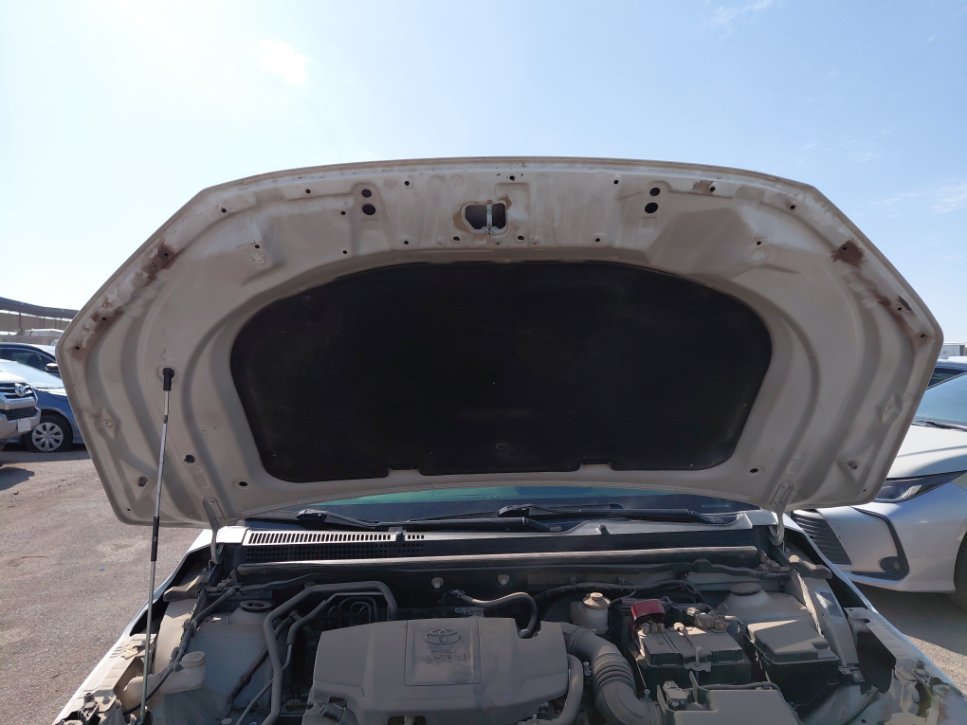 تويوتا يارس YX 2023 image