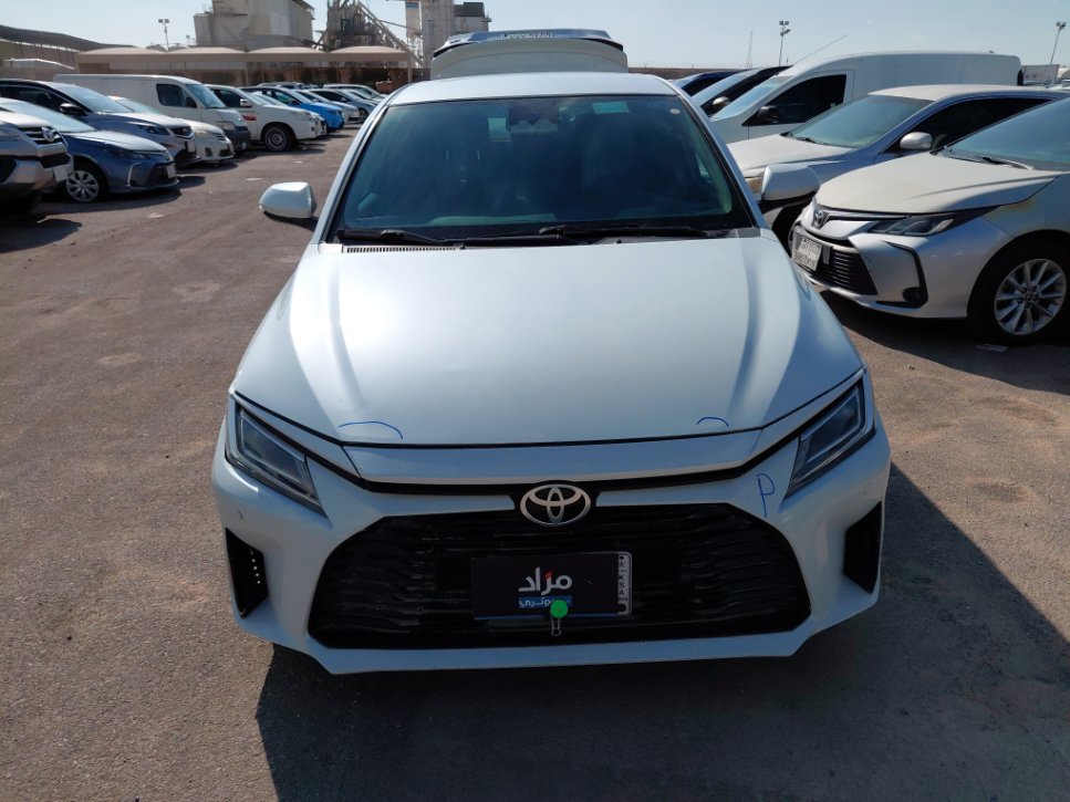 تويوتا يارس YX 2023