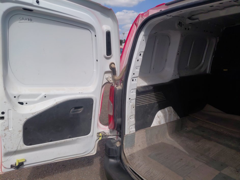 بيجو بارتنر  2023 image